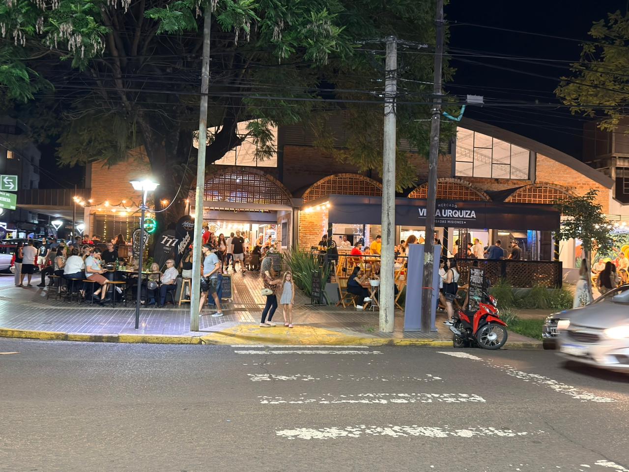 <p>Gran cierre de año en el Mercado Villa Urquiza con música, gastronomía y participación comunitaria</p>