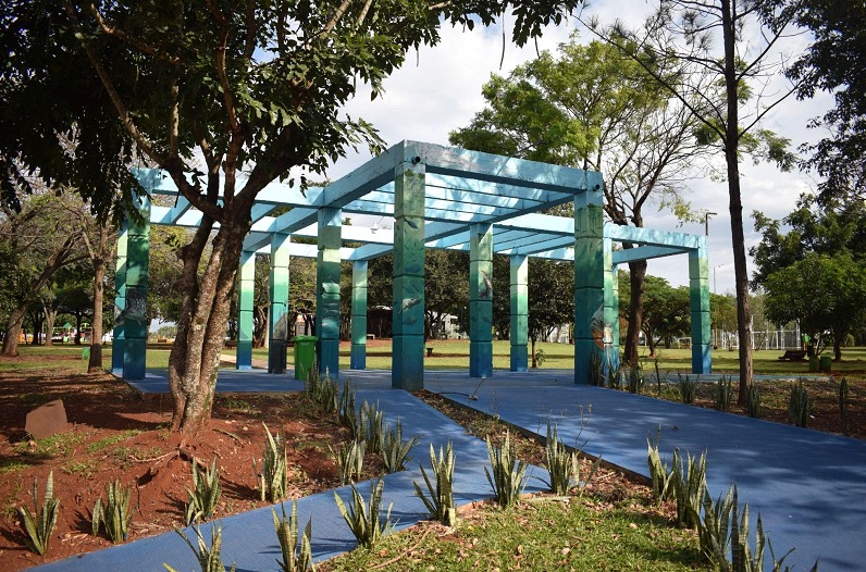 Posadas: “Pérgola Templo de los Peces” en el Parque de la Ciudad