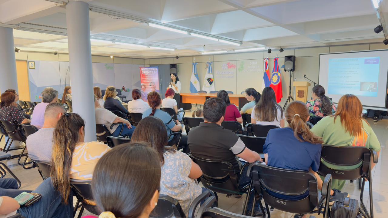 <p>La Municipalidad de Posadas realizó una jornada sobre el ciclo de la violencia y el acompañamiento a mujeres</p>